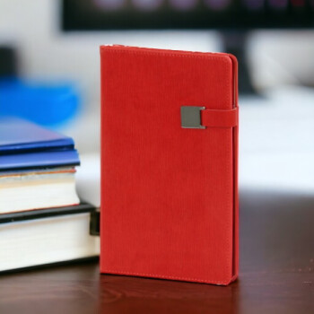 Tarihsiz Çizgili Kırmızı Defter Mıknatıslı Kapak