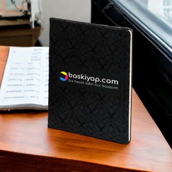 Geometrik Desenli Siyah Defter 19,5X25 Cm