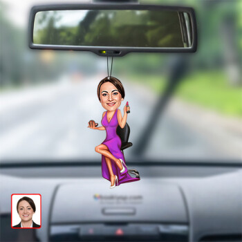 Makyaj Yapan Kadın Dikiz Ayna Süsü