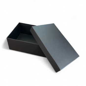 Kişiye Özel Baskılı Siyah Hediyelik Kutusu 24*17*9 Cm