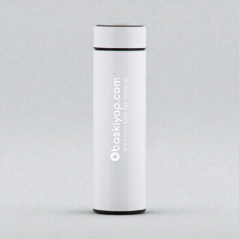 Kişiye Özel Dijital Göstergeli Süzgeçli Beyaz Termos 450Ml