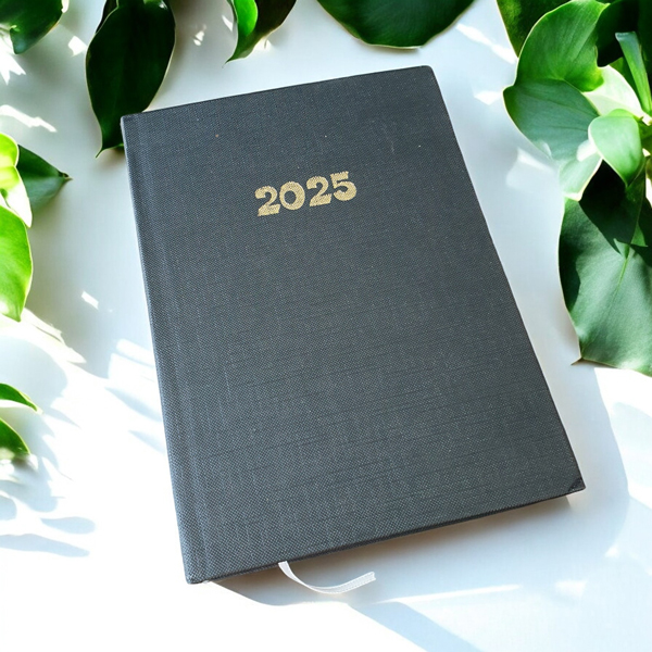 Ekonomik Kişiye Özel 2025 Siyah Ajanda Defter