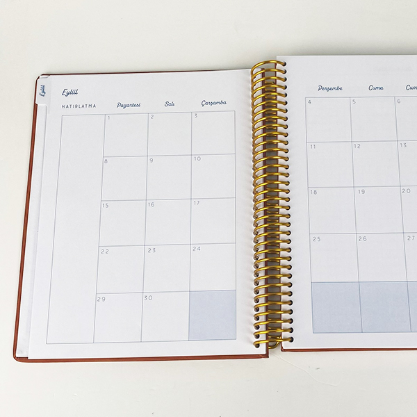 Victoria's Journals 17X23 2025-2026 Spiralli Sert Kapak Ayraçlı Akademik Ajanda 225-2236 Kırmızı