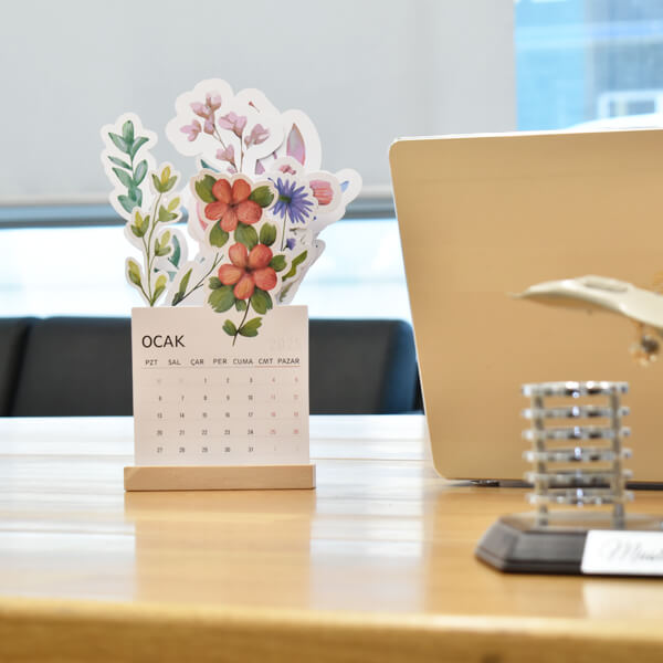 Kişiye Özel Masa Takvimi Özel Kesim görsel