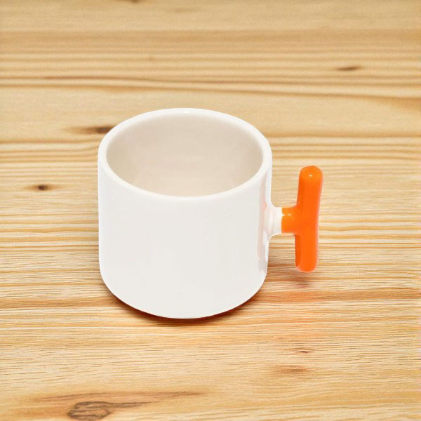 Kişiye Özel Baskılı Turuncu Kulplu T Latte Fincanı görsel