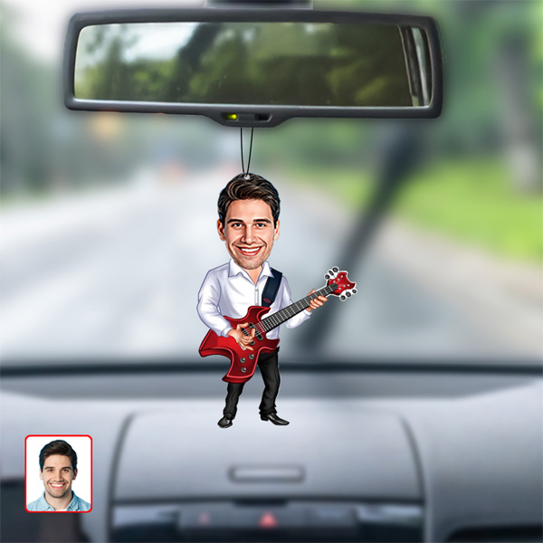 Gitar Çalan Erkek Karikatür Dikiz Ayna Süsü görsel