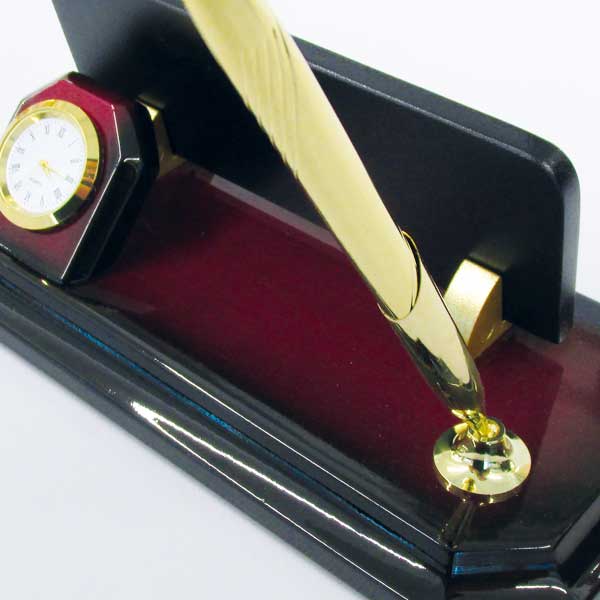 Tek Kalemli Saatli Ahşap Masa İsimliği | Kiraz