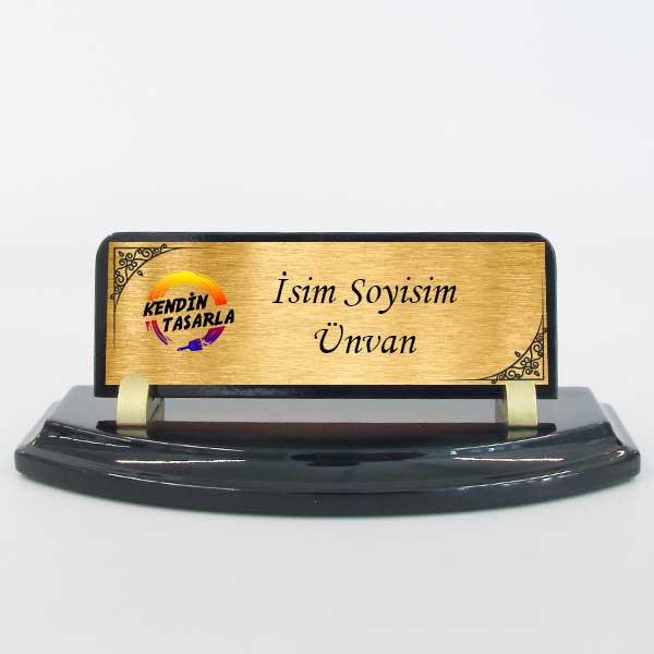 Ceviz Renk Ahşap Masa İsimliği