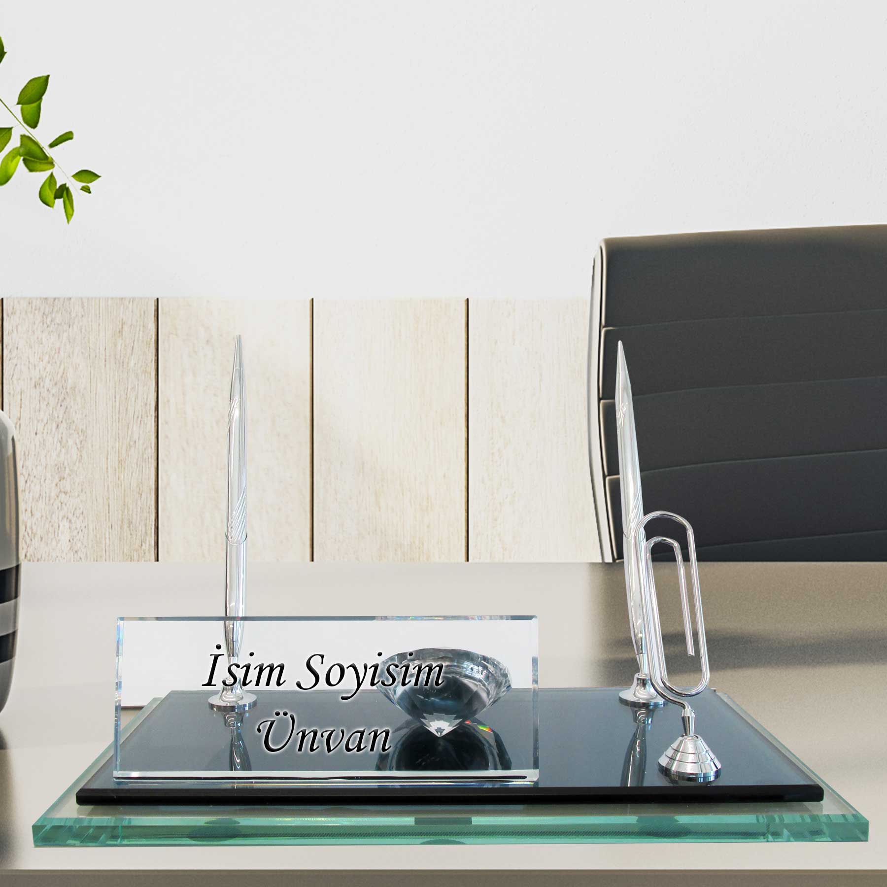 Mavi Yeşil Kristal Masa İsimliği