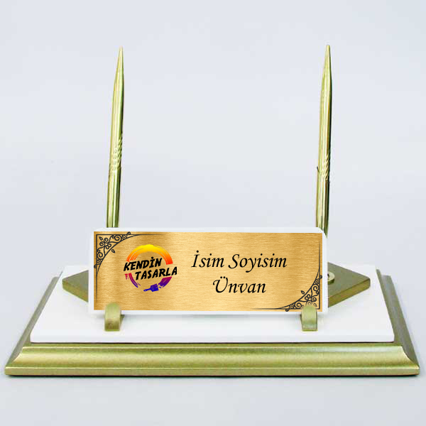 Beyaz Gold Üçgen Desenli Masa İsimliği