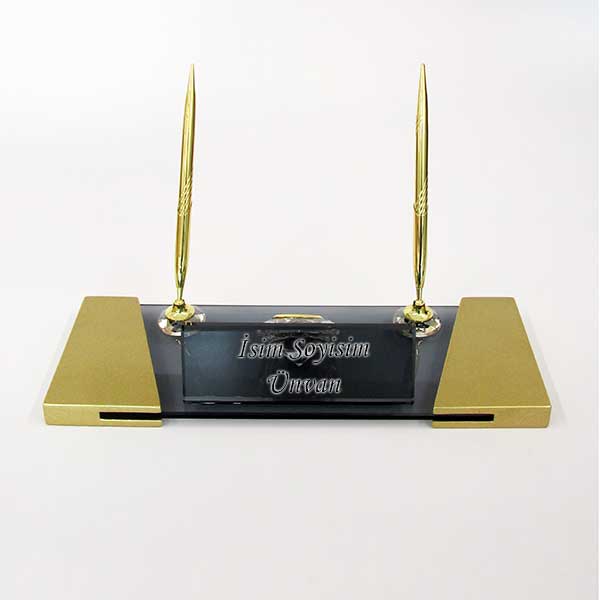 Kristal Altın Ahşap Masa İsimliği