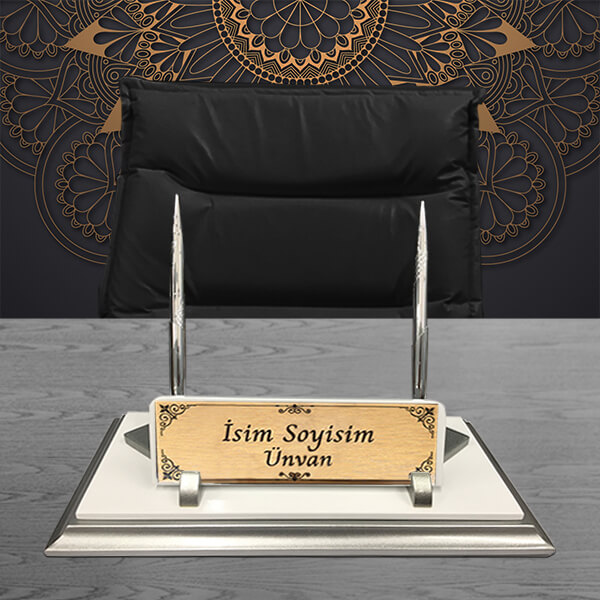 Gümüş Beyaz Masa İsimliği