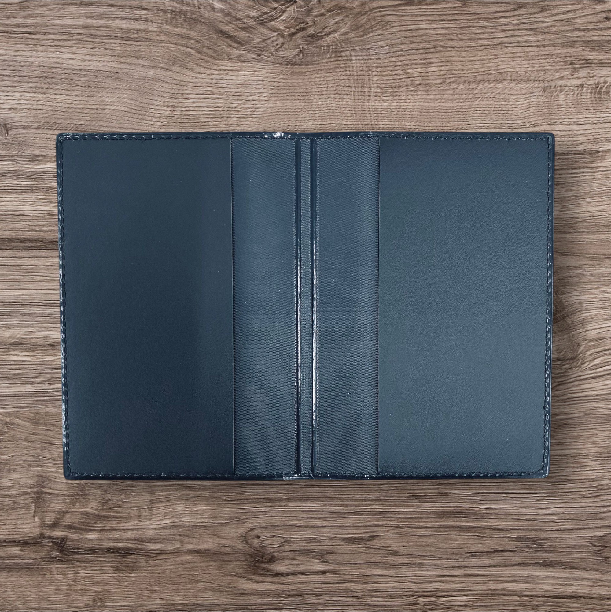 Kişiye Özel Termo Deri Siyah Pasaport Kılıfı görsel