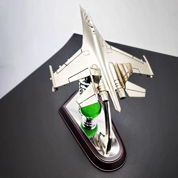 Kişiye Özel Ahşap Altlıklı Metal Uçak Maketi