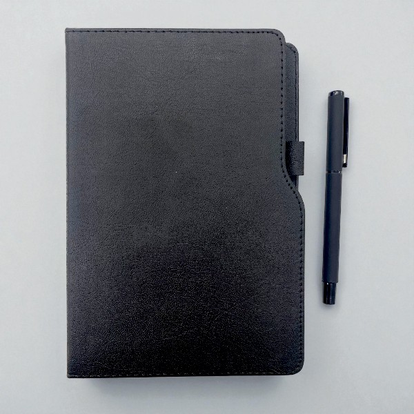 Kişiye Özel Tarihsiz Ajanda Kalem Set - Siyah