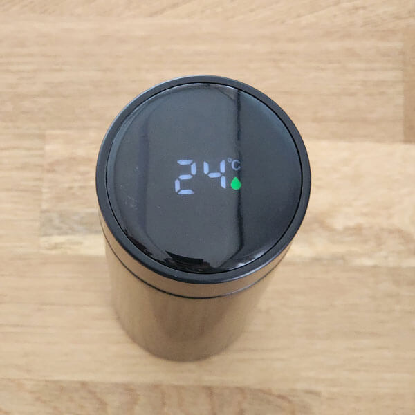 Kişiye Özel Dijital Göstergeli Süzgeçli Siyah Termos