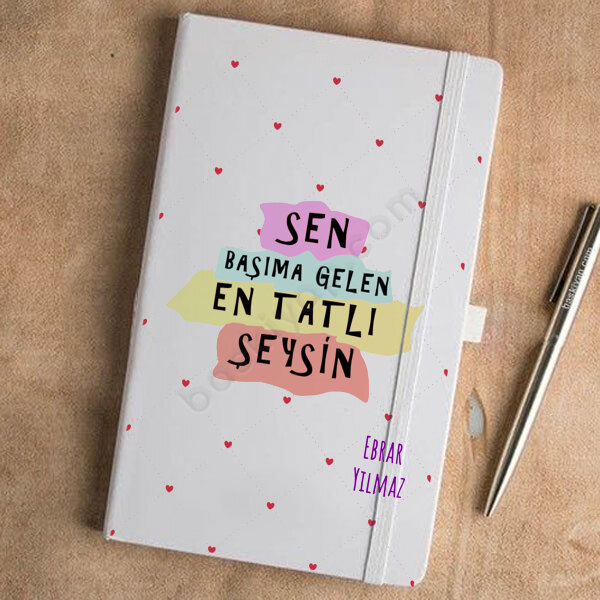 Kalp Desenli Beyaz Ajanda – Tarihsiz Beyaz Ajanda / Defter 13X21Cm tasarımı