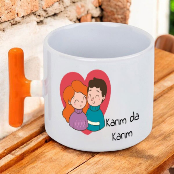 Karım Da Karım Baskılı Turuncu Kulplu T Fincan – Kişiye Özel Baskılı Turuncu Kulplu T Latte Fincanı tasarımı