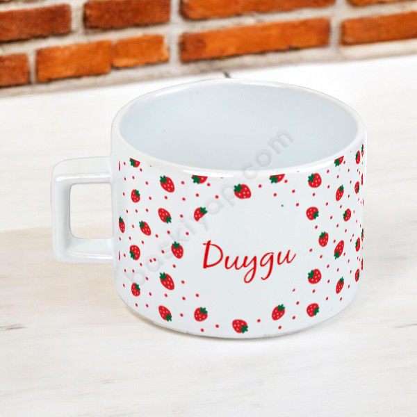 Çilekli Kendin Tasarla Baskılı Fincan online tasarla