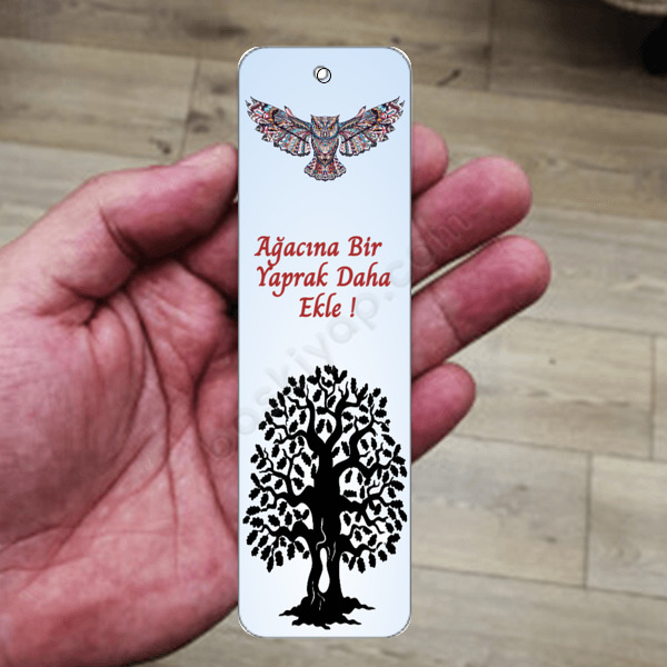 Her Sayfaya Bir Yaprak Kitap Ayracı online tasarla