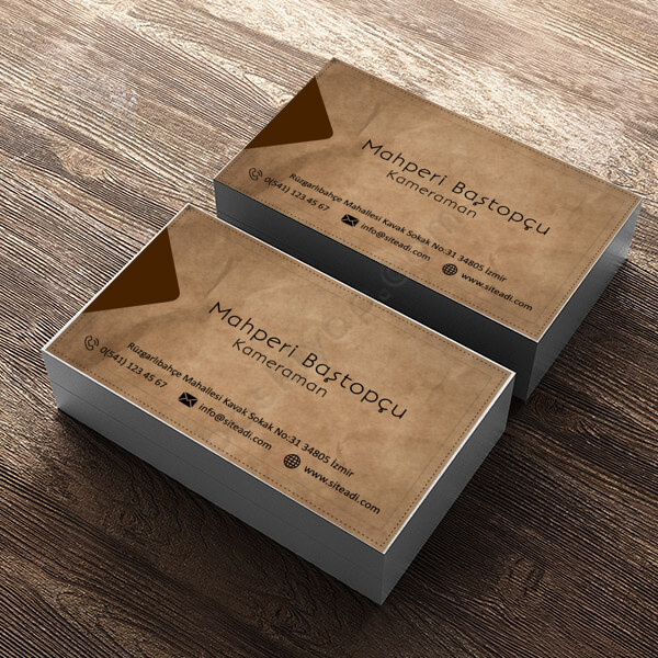 Kahverengi Kameraman Kartviziti online tasarla