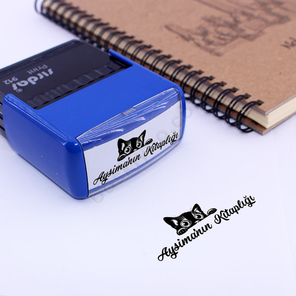 Kedili Kütüphane Kaşesi online tasarla