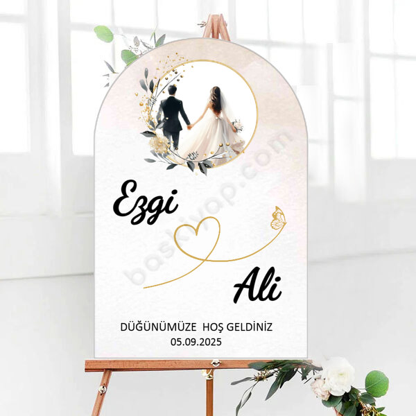 Kişiye Özel Oval Kesim Düğün Karşılama Panosu online tasarla