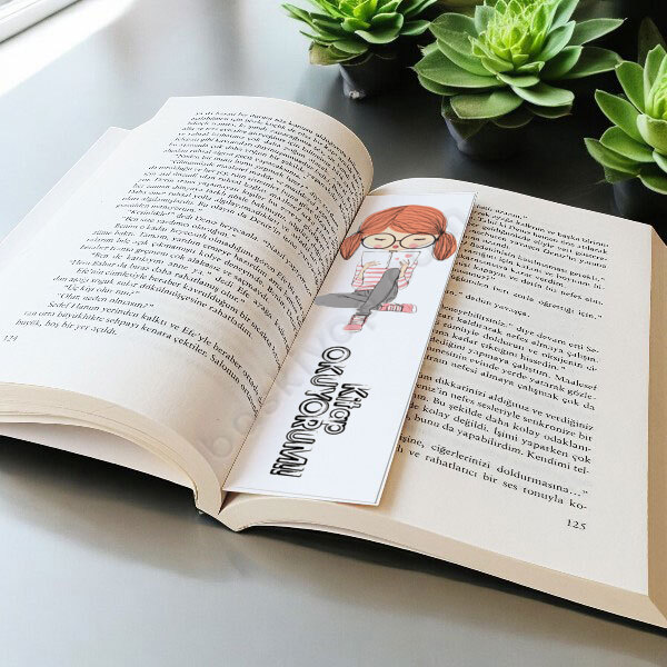 Kız Tasarımlı Kitap Ayracı online tasarla