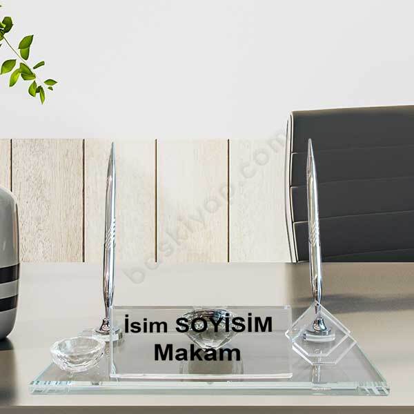 Kristal Gümüş Kalemli Masa İsimliği online tasarla