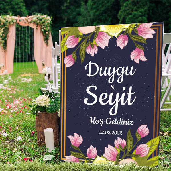 Lacivert Zeminli Çiçek Tasarım Ayaklı Pano online tasarla