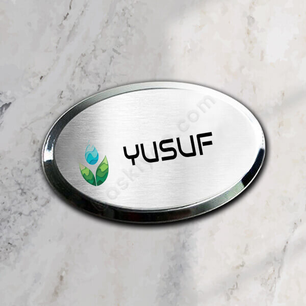 Logolu Yaka İsimlik online tasarla