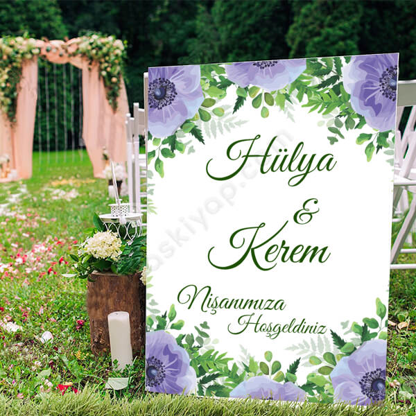 Mor Şık Çiçekli Ayaklı Pano online tasarla