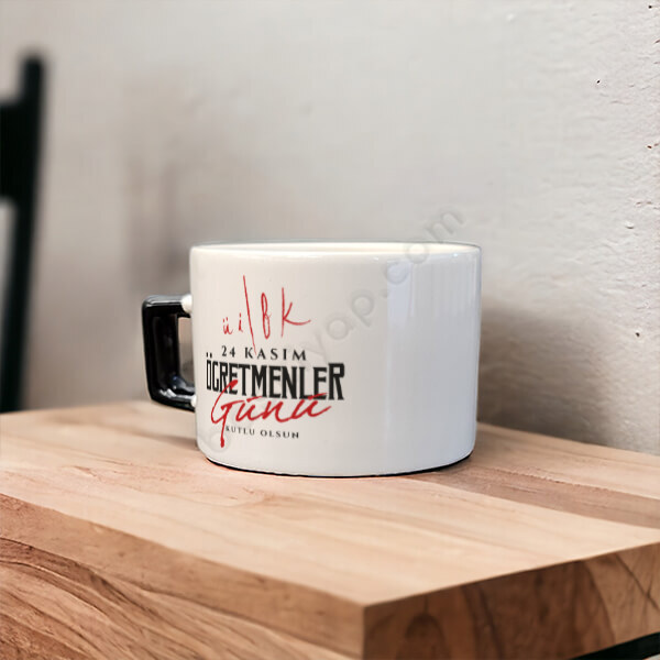 Öğretmen İçin Kendin Tasarla Siyah Kulplu Baskılı Fincan online tasarla