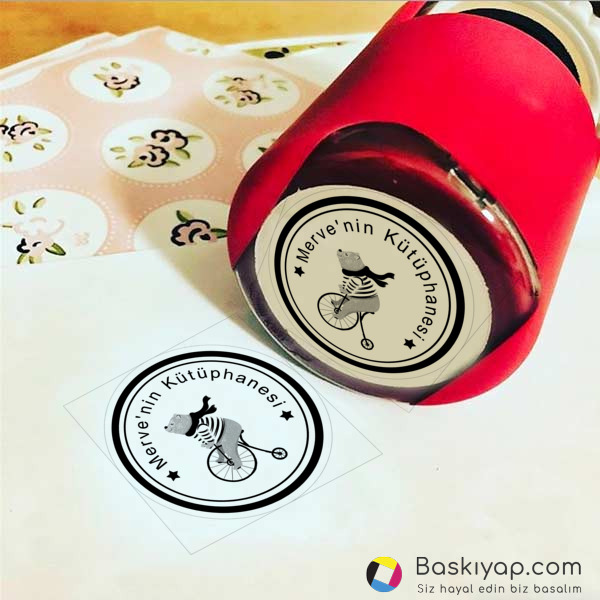 Bisiklet Süren Sevimli Ayı online tasarla