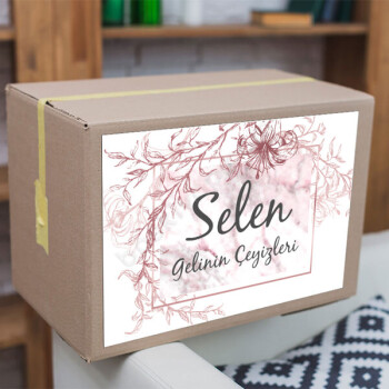 Beyaz Üstü Pembe Çiçekli online tasarla