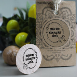 Kurdeleli Ahşap Saplı Kütüphane Kaşesi online tasarla