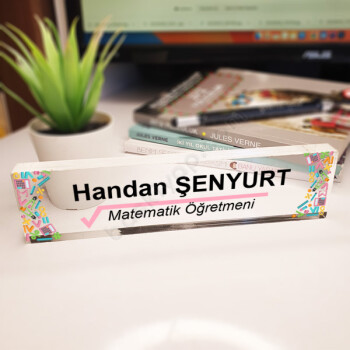 Matematik Öğretmeni Kişiye Özel Akrilik Masa Üstü İsimlik online tasarla