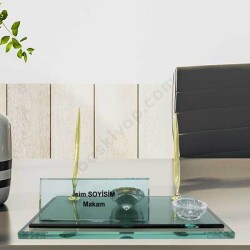 Mavi Yeşil Kristal Altın Kalemli Masa İsimliği online tasarla