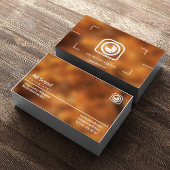 Turuncu Zeminli Fotoğrafçı Kartviziti online tasarla