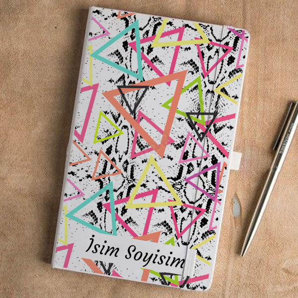 Üçgen Tasarımlı İsimli Defter online tasarla